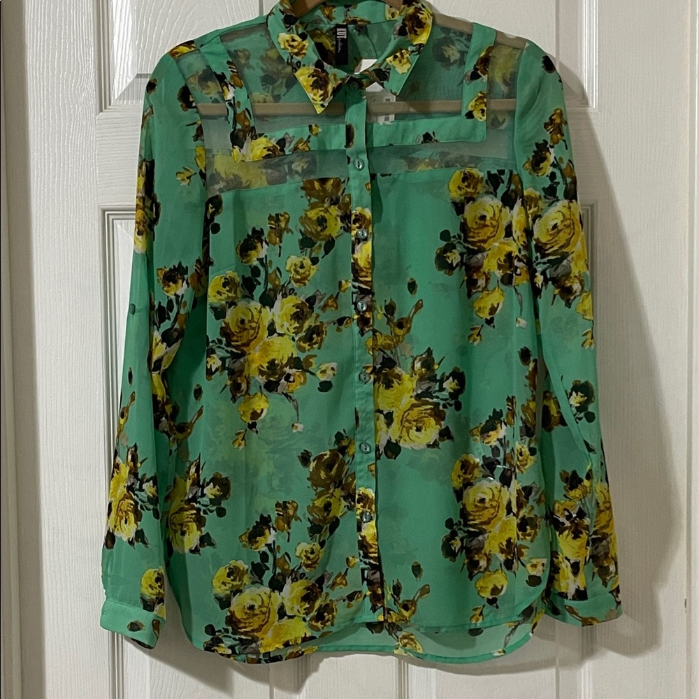 New Kut from the Kloth Floral Green Blouse